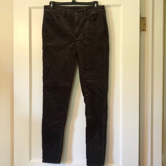 SOLD - American Eagle Velvet Hi-Rise Jegging - Picture 8 of 11